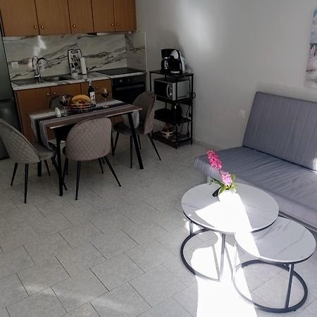 Cozy Kremasti Apartment Екстериор снимка